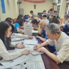 Người hưởng lương hưu, trợ cấp bảo hiểm qua tài khoản tiếp tục tăng