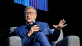 Bill Gates dự báo AI có thể thay thế bác sĩ, giáo viên trong 10 năm tới (?)