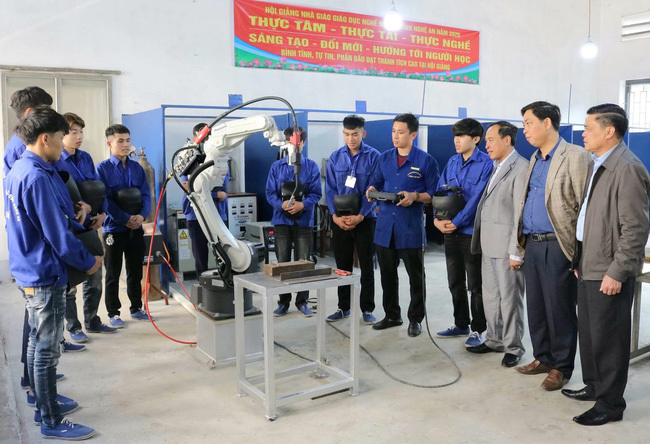 Nghệ An đẩy mạnh đào tạo nhân lực kỹ năng nghề