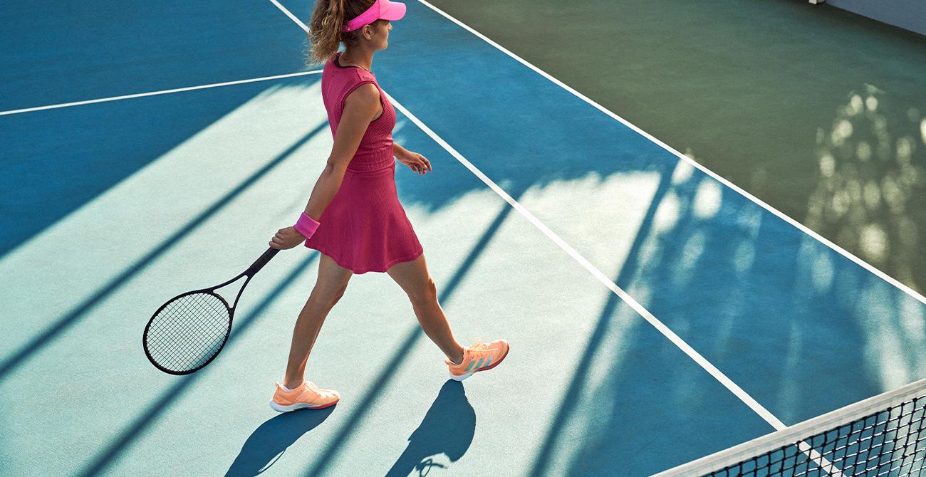 “Fan hâm mộ” môn tennis nên mặc gì cho “chất”?