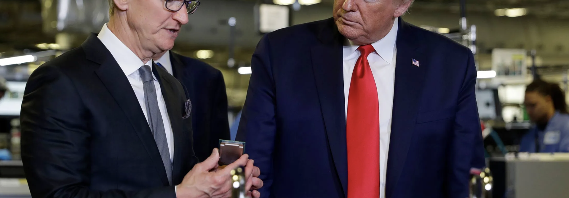Ông Trump không muốn Apple sản xuất ở Ấn Độ