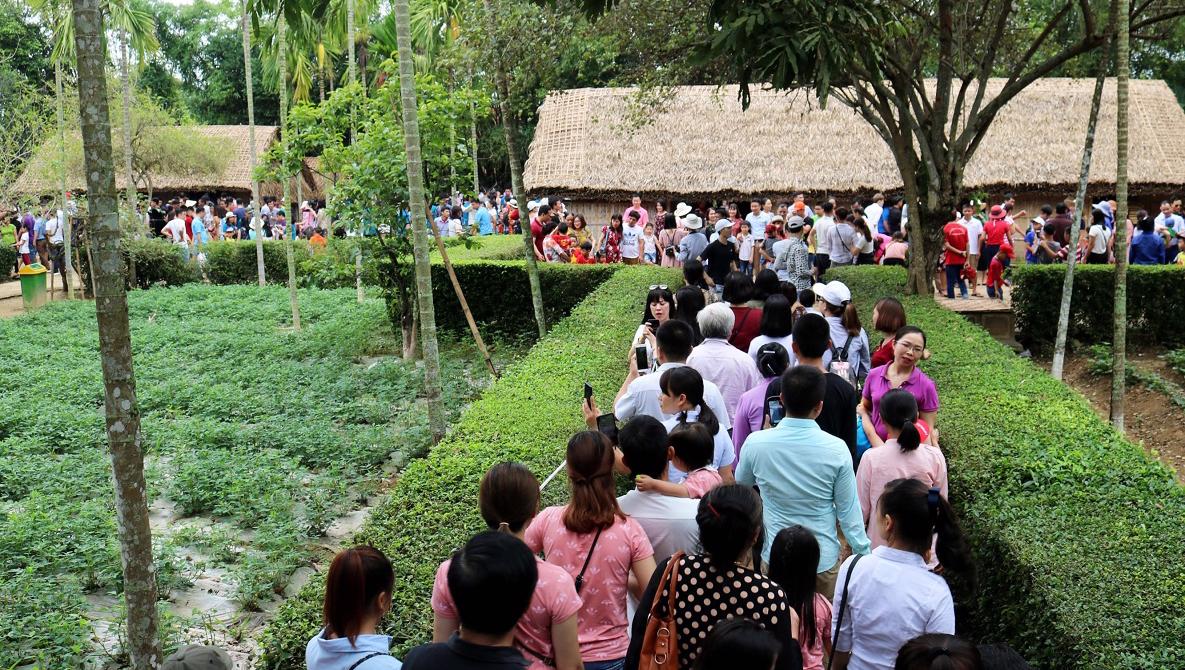 Tỉnh Nghệ An cần xây dựng các sản phẩm du lịch mới để cải thiện tình trạng mùa vụ 