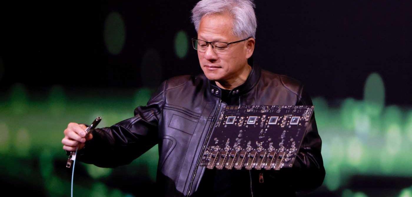 CEO Nvidia chỉ trích chính sách kiểm soát xuất khẩu chip của Mỹ đối với Trung Quốc là “thất bại”