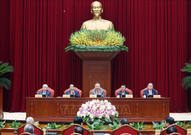 Tổng Bí thư: Trí thức, nhà khoa học, văn nghệ sĩ tiếp tục là lực lượng tiên phong mở đường cho dân tộc tiến lên mạnh mẽ