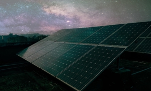 Điốt bức xạ nhiệt giúp tạo ra điện năng từ bức xạ ánh sáng hồng ngoại.