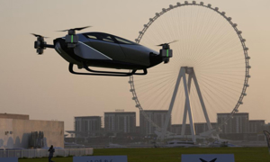 Chiếc ô tô do Trung Quốc sản xuất được thử nghiệm ở Dubai có thể bay với tốc độ lên tới 130 km/h 