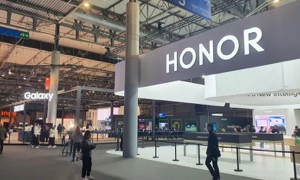 Công ty con của Huawei, Honor, sở hữu một trong những gian hàng nổi bật nhất tại Đại hội Thế giới Di động vào tháng 2/2023. Ảnh: CNBC