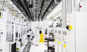 Nhật Bản hạn chế xuất khẩu thiết bị bán dẫn khi cuộc chiến chip Trung Quốc ngày càng căng thẳng