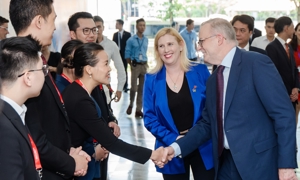 Các sinh viên và cựu sinh viên RMIT đón chào Thủ tướng Australia