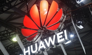 Logo Huawei tại sự kiện Đại hội Thế giới Di động 2024