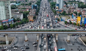 Với quy mô diện tích rộng lớn và dân số ngày càng tăng, việc ứng dụng các công nghệ hiện đại và xây dựng một hệ thống giao thông thông minh ở Hà Nội đã trở nên cấp thiết. 