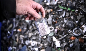 Đất hiếm bao gồm 17 nguyên tố trong bảng tuần hoàn với cấu trúc nguyên tử mang đặc tính từ tính đặc biệt. Ảnh minh họa