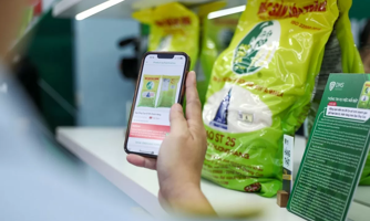 Người tiêu dùng cũng cần thay đổi hành vi mua sắm để chống hàng giả