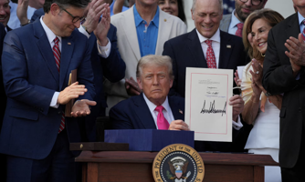 Dấu ấn kinh tế thế giới tuần 30/6-6/7: Tổng thống Trump ký đạo luật giảm thuế, thương chiến trước bước ngoặt