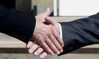 Giao dịch M&A toàn cầu đạt 2,6 nghìn tỷ USD từ đầu năm