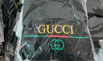Thu giữ hàng nghìn sản phẩm giả nhãn hiệu Gucci, Nike, LV
