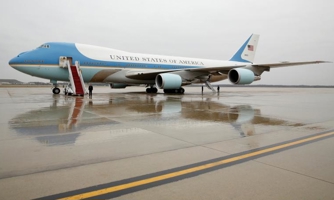 Trump đòi hủy hợp đồng chuyên cơ Air Force One với Boeing