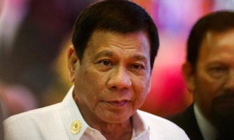 Tổng thống Philippines xin lỗi vì bóng gió ví mình với Hitler