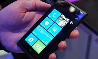 Những smartphone nổi bật nhất năm 2012
