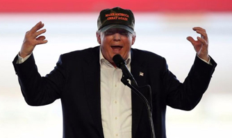 Donald Trump lại kêu gọi “cấm cửa” người Hồi giáo vào Mỹ