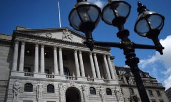Hậu Brexit, Anh hạ lãi suất đồng Bảng thấp kỷ lục