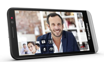 BlackBerry cắt giảm gần một nửa nhân viên