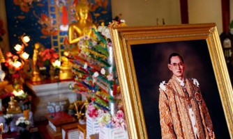 Chiến lược xoay trục của Mỹ bấp bênh sau khi vua Thái Lan qua đời