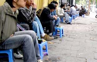 Hà Nội thu phí vỉa hè