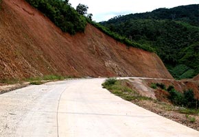 Vốn đầu tư cho giao thông vận tải giải ngân chậm