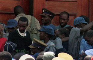 Khóc, cười với chuyện tiền ở Zimbabwe
