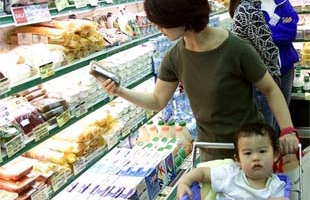 Bảo vệ quyền lợi người tiêu dùng: Lực bất tòng tâm?