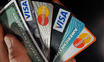 Tiền rẻ, người dân Mỹ đang ngồi trên núi nợ 14 nghìn tỷ USD