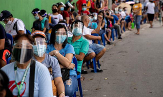 Philippines tính chi hơn 1,5 tỷ USD mua vaccine Covid-19
