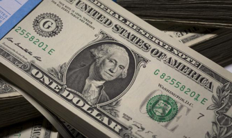 Dù tăng giá, đồng USD vẫn đang bị bán khống mạnh