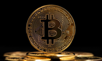 “Giá Bitcoin có thể lên 300.000 USD, sau đó vỡ bong bóng”