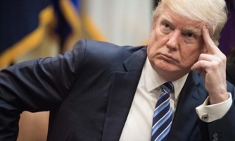 Trump bị tố tiết lộ thông tin mật với Nga
