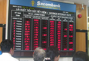 Lãi suất ngân hàng vươn vai