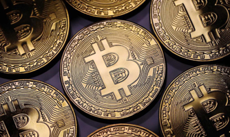 Đứt chuỗi ngày tăng "điên cuồng", giá Bitcoin rớt gần 3.000 USD