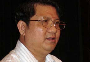 “Không nên lo lắng về việc mua USD vào”