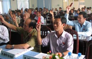 Thí điểm không tổ chức hội đồng nhân dân huyện, quận, phường