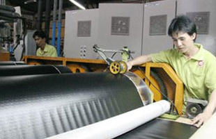 Nhiều giải pháp cấp bách ngăn chặn suy giảm kinh tế