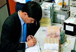 Khủng hoảng nhân sự ngân hàng