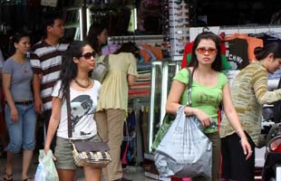 Trần lãi suất “ngáng chân” tín dụng tiêu dùng
