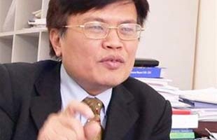 “Tái cấu trúc là chìa khóa để thoát bẫy tăng trưởng”
