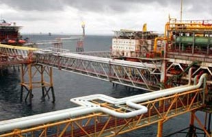 Ngân sách 4 tháng đầu năm trước áp lực tăng chi, giảm thu