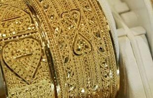 Giá vàng chớp nhoáng vượt 20 triệu đồng/lượng