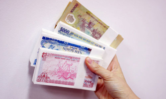 Rốt ráo lo tiền mặt cho Tết
