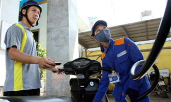 Hai bộ cảnh báo cẩn trọng nếu nâng thuế môi trường với xăng dầu