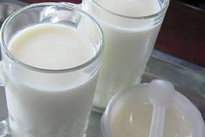 Sữa và sức ép tăng giá