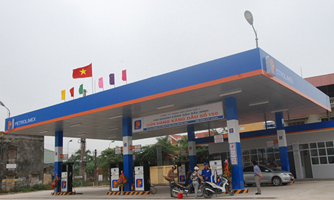 Vừa lãi, Petrolimex lại lo lỗ trong quý 4/2012